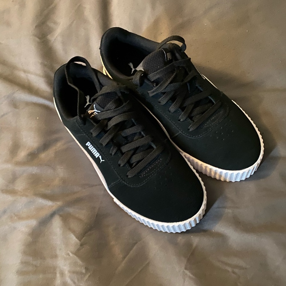 Puma women’s size 7.5